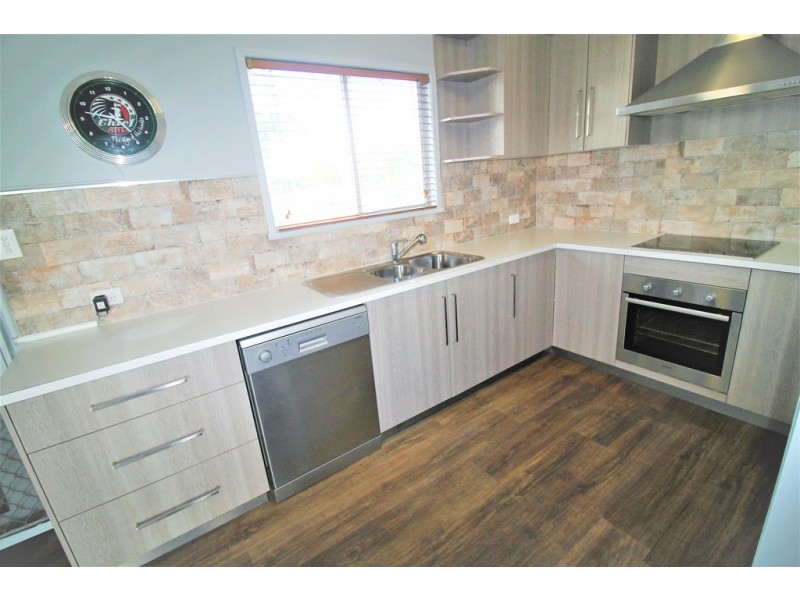 14 Tulloch Street, Ooralea QLD 4740