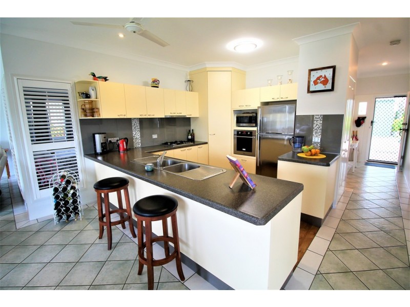 107 Rasmussen Avenue, Hay Point QLD 4740
