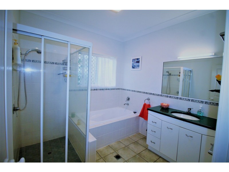 107 Rasmussen Avenue, Hay Point QLD 4740