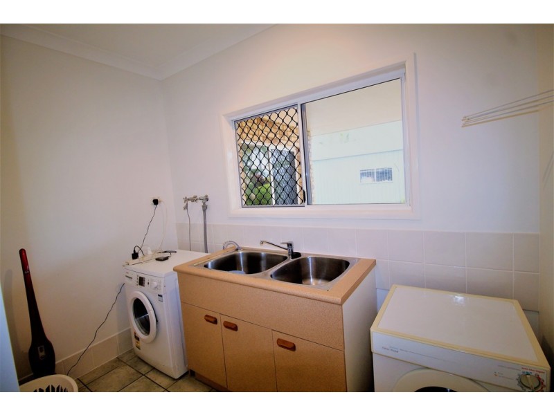 107 Rasmussen Avenue, Hay Point QLD 4740
