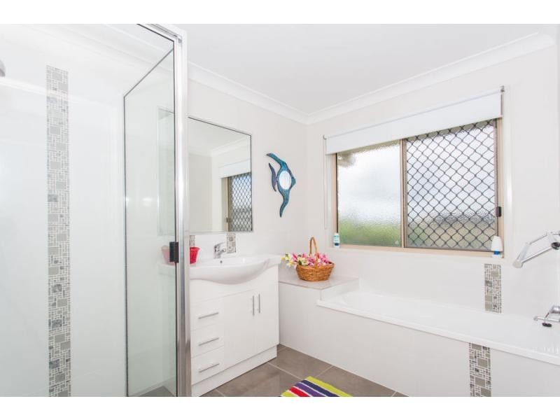 1-3 Amelia Drive, Mirani QLD 4754