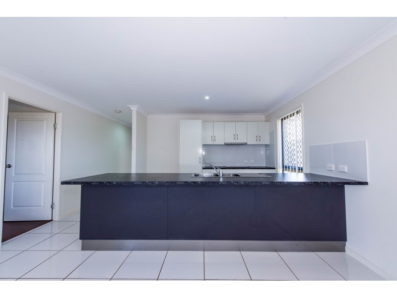 46 Donovan Street, Blacks Beach QLD 4740