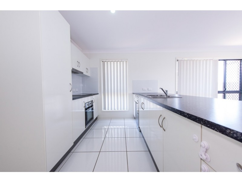 46 Donovan Street, Blacks Beach QLD 4740
