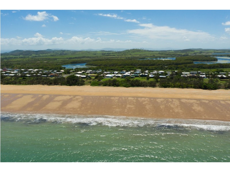 65 Rasmussen Avenue, Hay Point QLD 4740