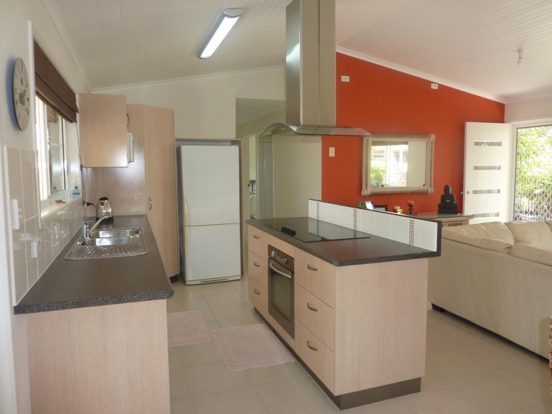 1 Tern Street, Slade Point QLD 4740