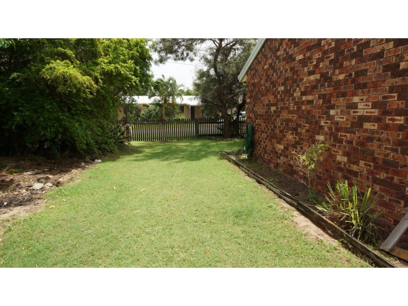 1 Tern Street, Slade Point QLD 4740