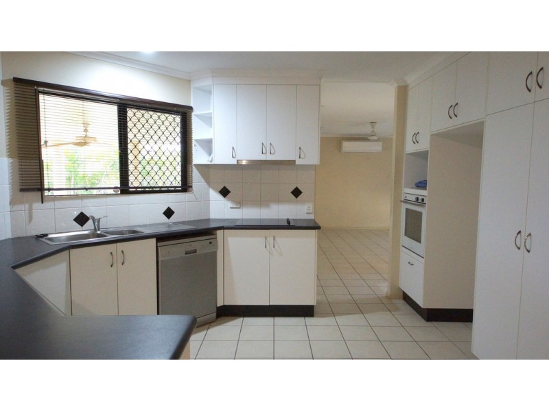 9 Irene Court, Eimeo QLD 4740