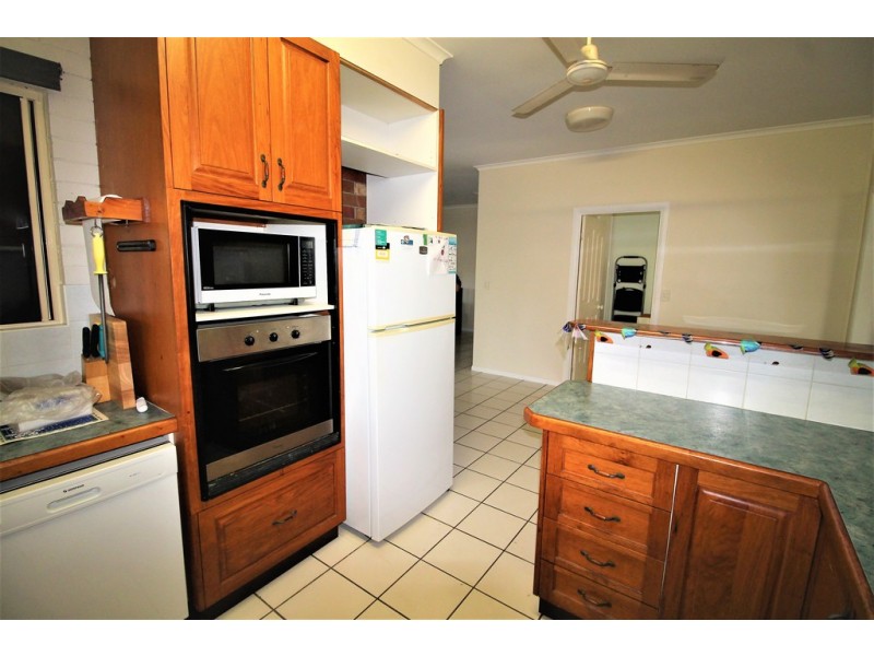 88 Rasmussen Avenue, Hay Point QLD 4740