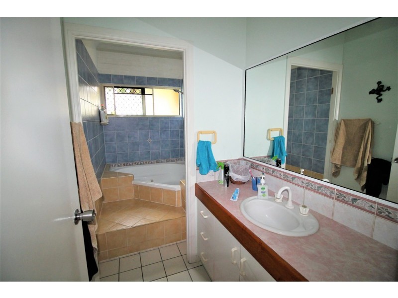 88 Rasmussen Avenue, Hay Point QLD 4740