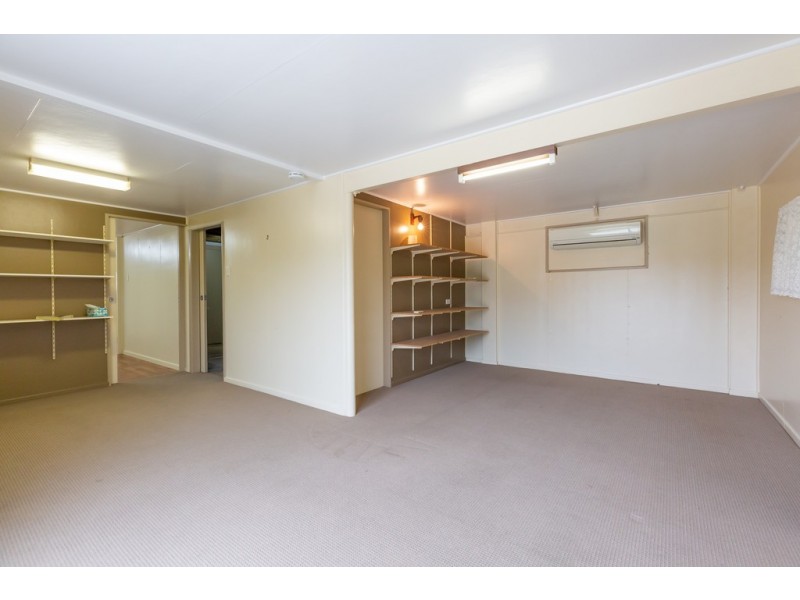 111 Scott Street, South Mackay QLD 4740