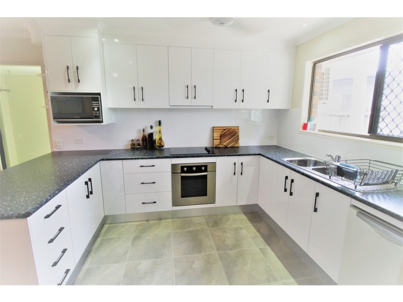 53 Geoffrey Thomas Drive, Bucasia QLD 4750