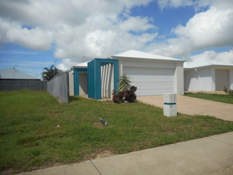 7 Esperance Avenue, Blacks Beach QLD 4740