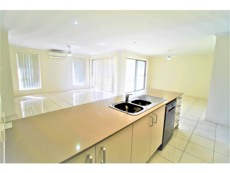 15 Raffia Street, Rural View QLD 4740