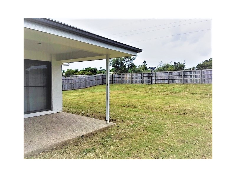 15 Raffia Street, Rural View QLD 4740