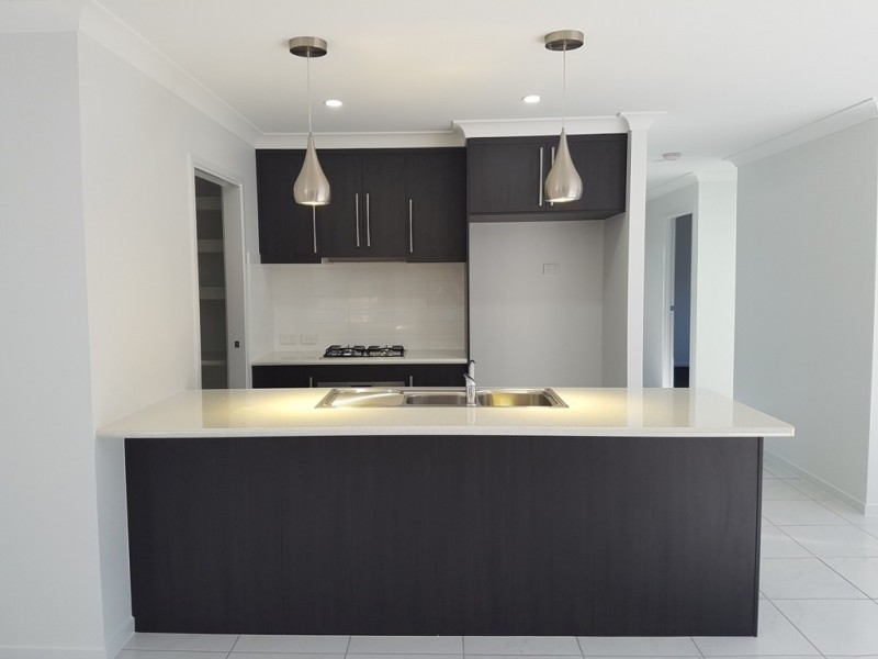 79 Phoenix Crescent, Rural View QLD 4740