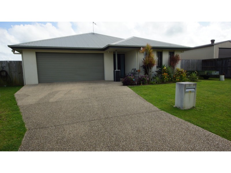 13 Dorothy Place, Mirani QLD 4754