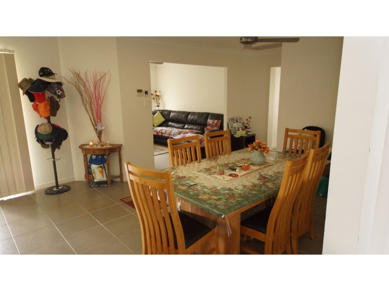 13 Dorothy Place, Mirani QLD 4754