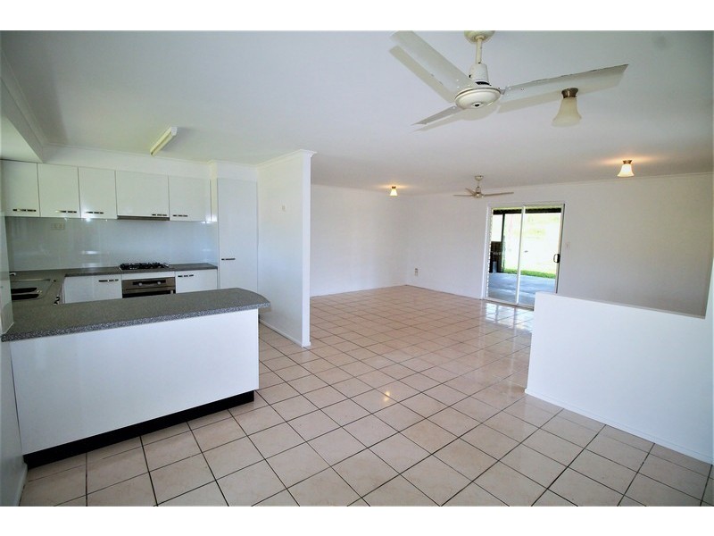 95 Fenech Avenue, Alligator Creek QLD 4740