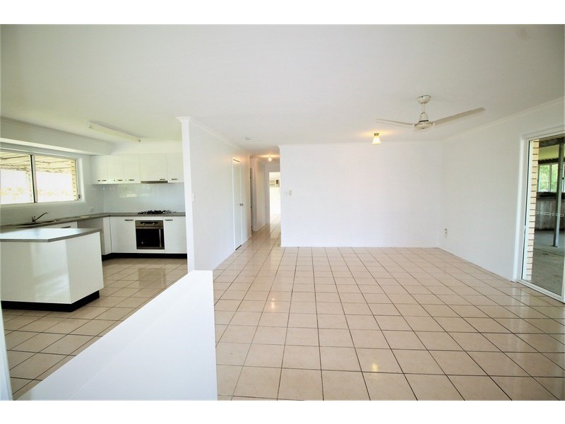 95 Fenech Avenue, Alligator Creek QLD 4740
