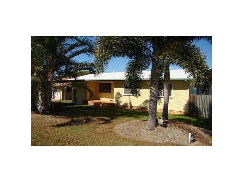 4 HILL END ROAD, Glenella QLD 4740