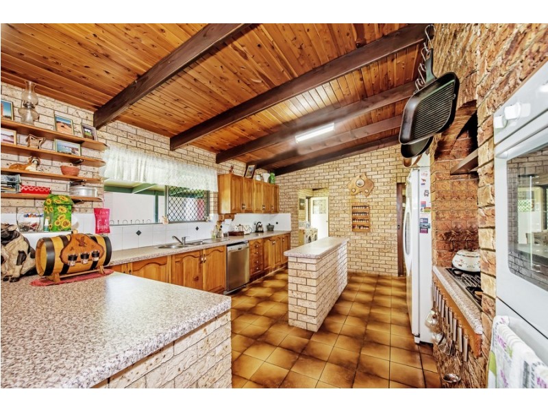 52 Fenech Avenue, Alligator Creek QLD 4740