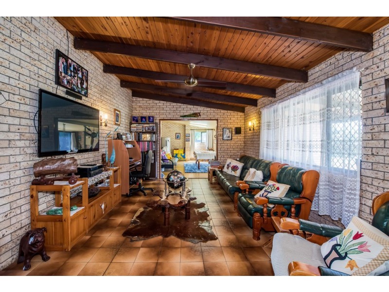 52 Fenech Avenue, Alligator Creek QLD 4740