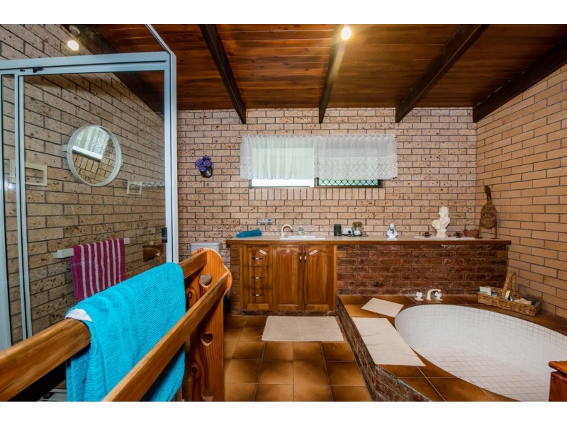 52 Fenech Avenue, Alligator Creek QLD 4740