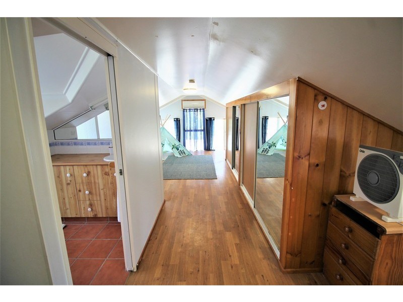 4 Rosewood Court, Hay Point QLD 4740