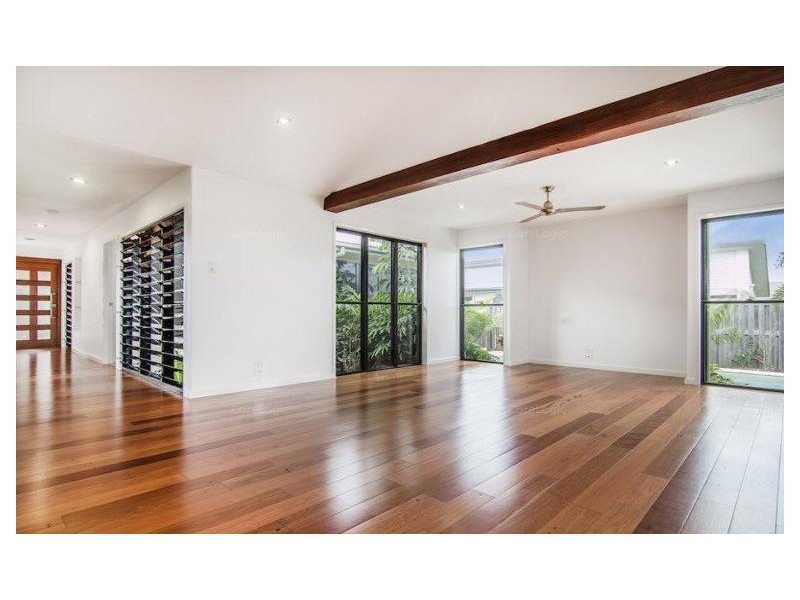 33 Coogee Terrace, Blacks Beach QLD 4740