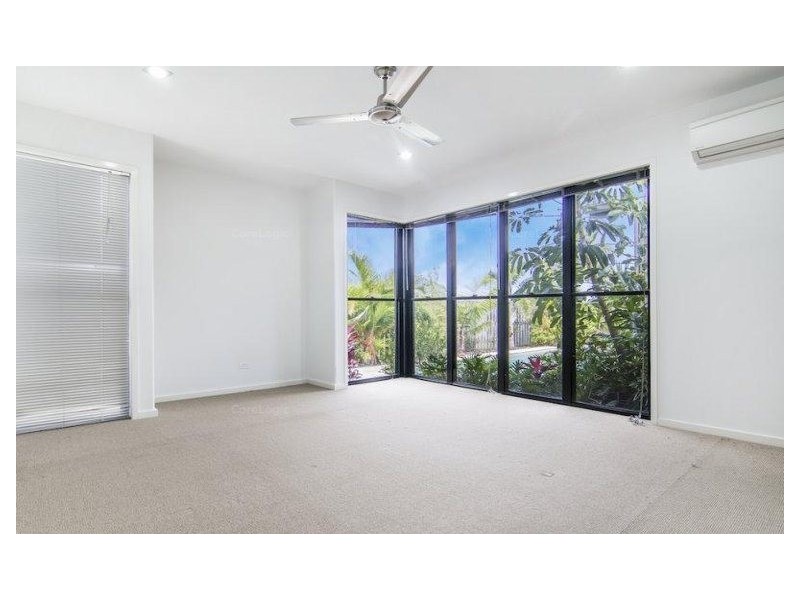 33 Coogee Terrace, Blacks Beach QLD 4740
