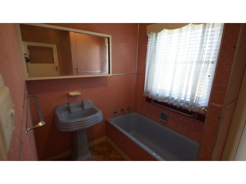 43 Donaldson Street, West Mackay QLD 4740