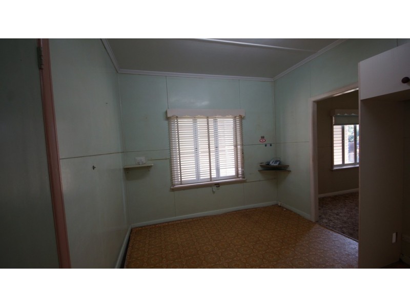 43 Donaldson Street, West Mackay QLD 4740