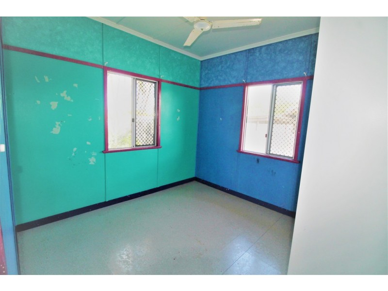 13 Simpson Street, West Mackay QLD 4740