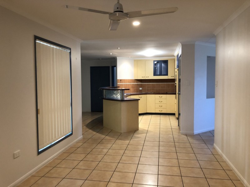 39 Michelle Crescent, Bucasia QLD 4750