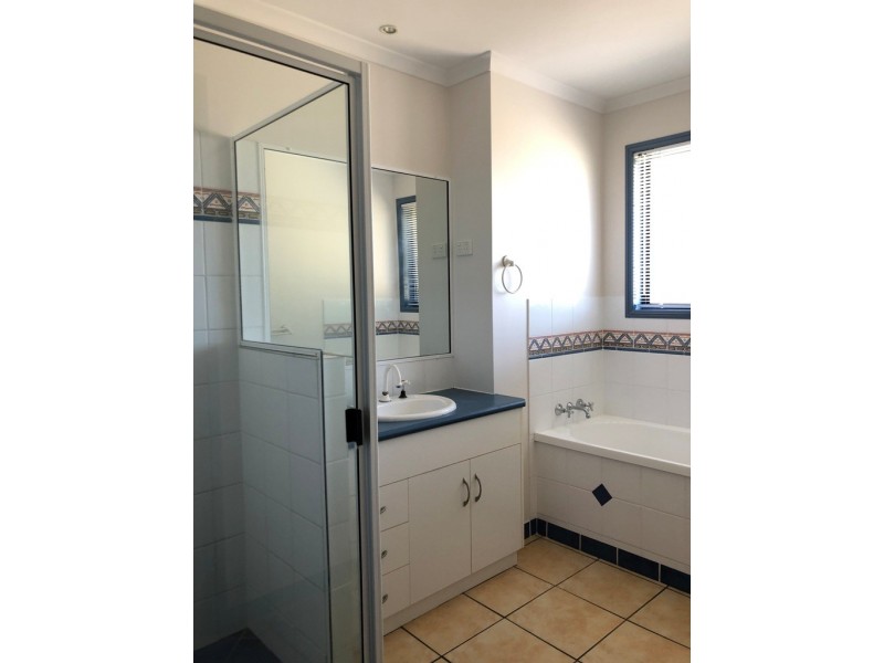 39 Michelle Crescent, Bucasia QLD 4750