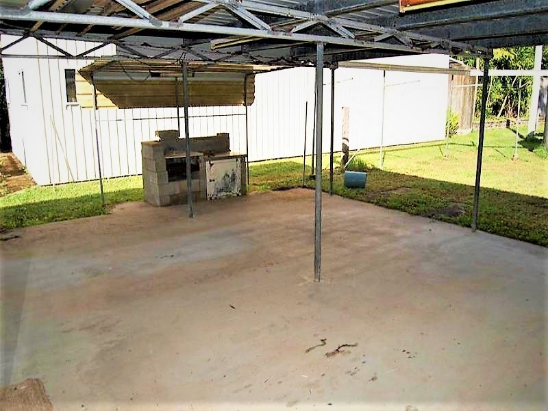 198 Miran Khan Drive, Armstrong Beach QLD 4737