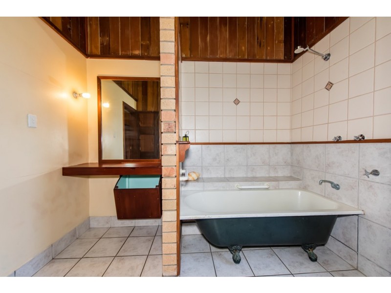 290 Bedford Road, Andergrove QLD 4740