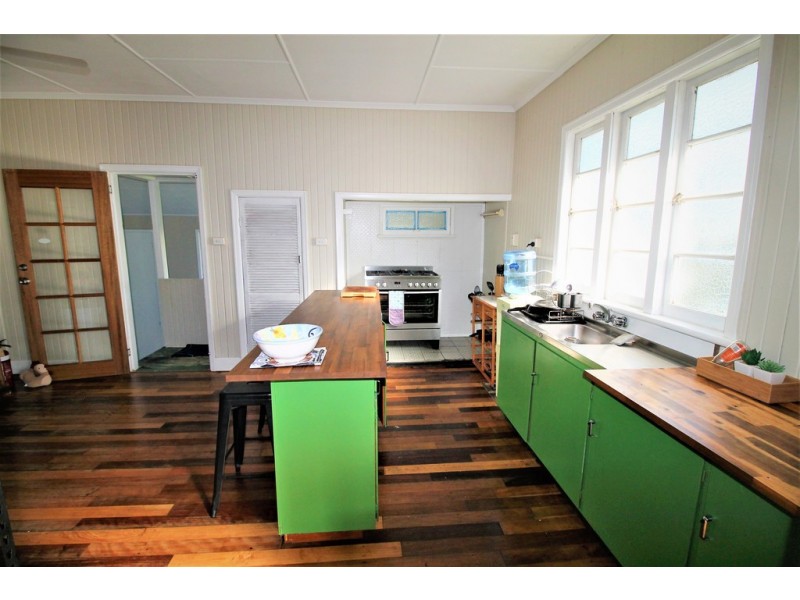 502 Hay Point Road, Alligator Creek QLD 4740
