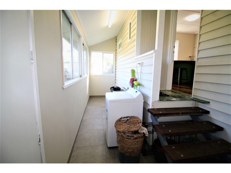 502 Hay Point Road, Alligator Creek QLD 4740