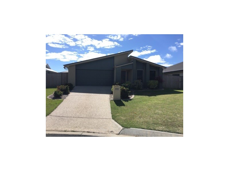 8 PEREGIAN COURT, Blacks Beach QLD 4740