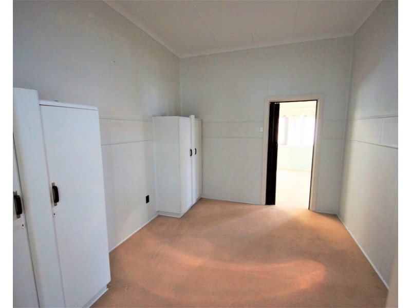 23 Wardrop Street, West Mackay QLD 4740