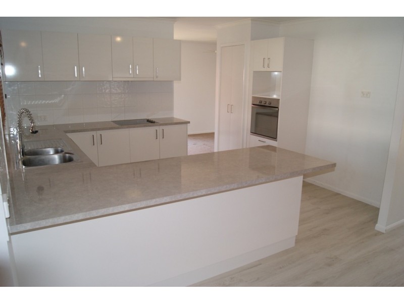 28 Sologinkin Road, Rural View QLD 4740