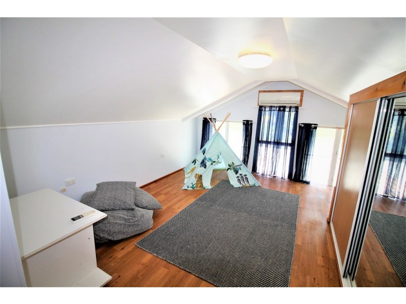 4 ROSEWOOD COURT, Hay Point QLD 4740