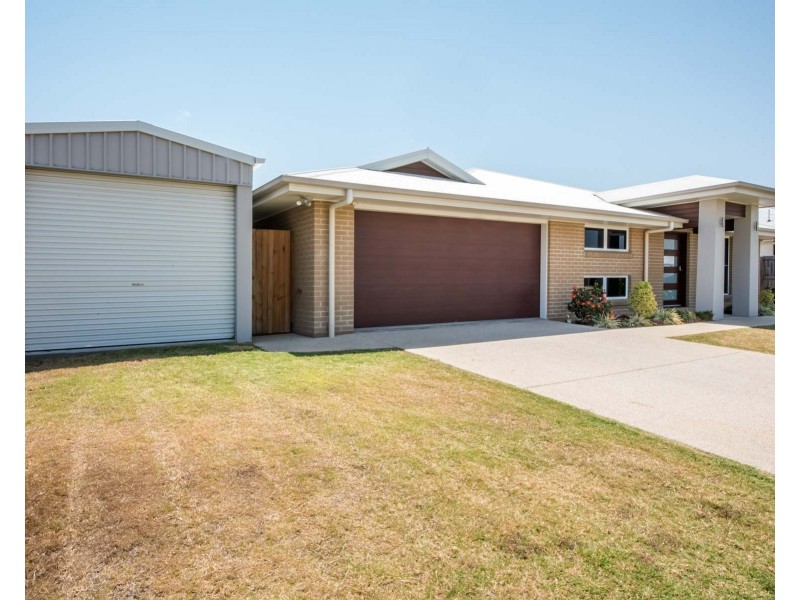 18 Mod Crescent, Beaconsfield QLD 4740
