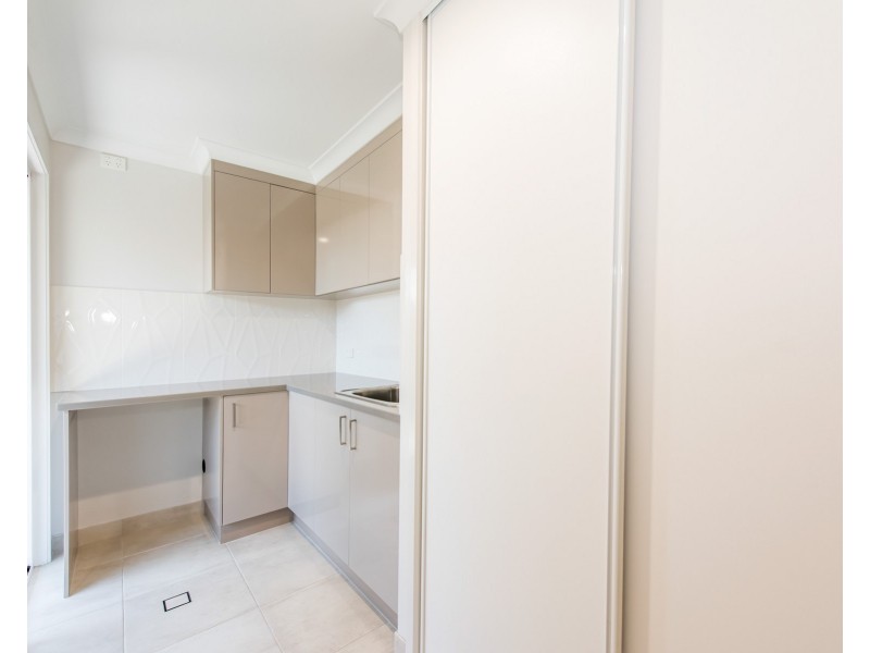 18 Mod Crescent, Beaconsfield QLD 4740