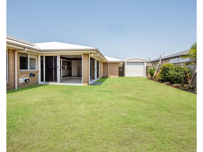 18 Mod Crescent, Beaconsfield QLD 4740