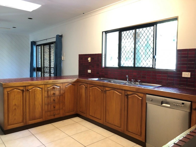 6 Gibbs Court, Mount Pleasant QLD 4740