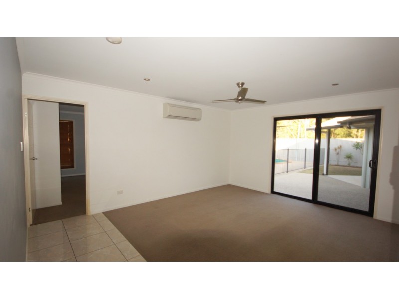 11 Michelle Crescent, Bucasia QLD 4750