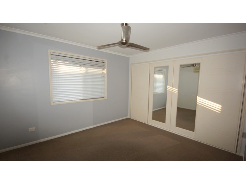 11 Michelle Crescent, Bucasia QLD 4750