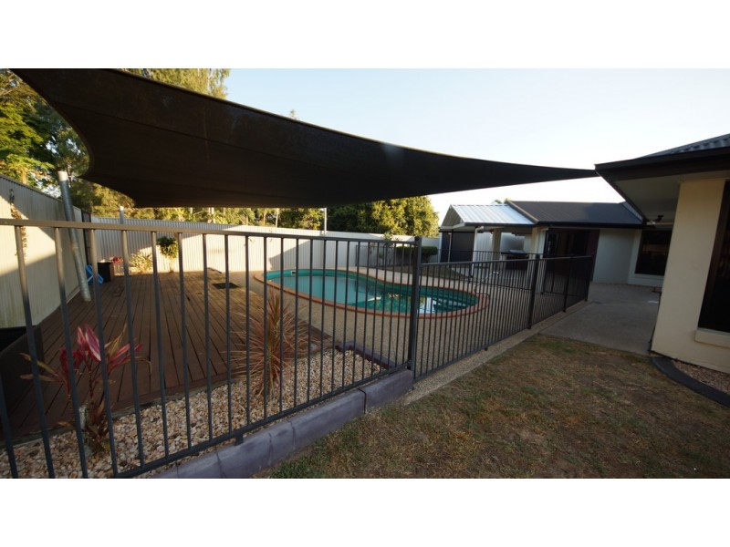 11 Michelle Crescent, Bucasia QLD 4750